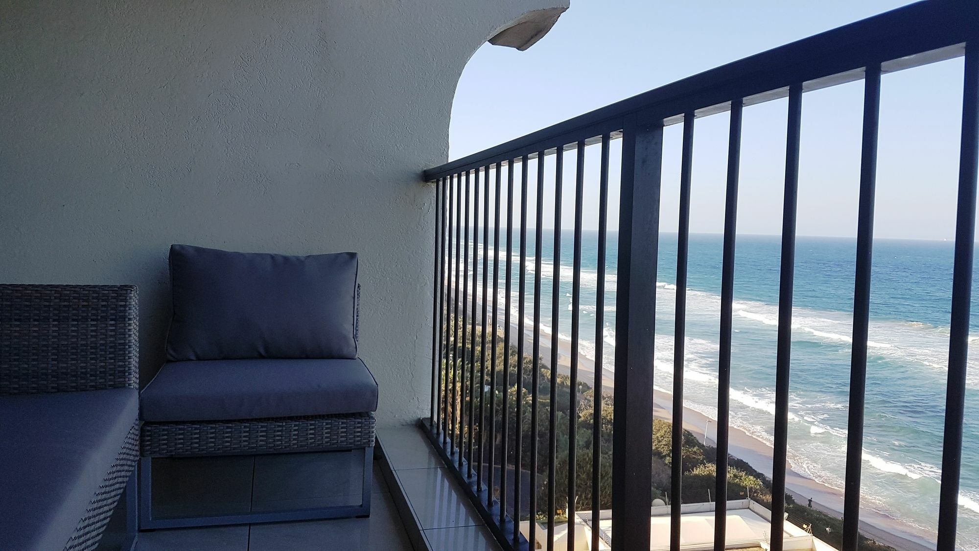803 Bermudas - By Stay In Umhlanga ダーバン エクステリア 写真